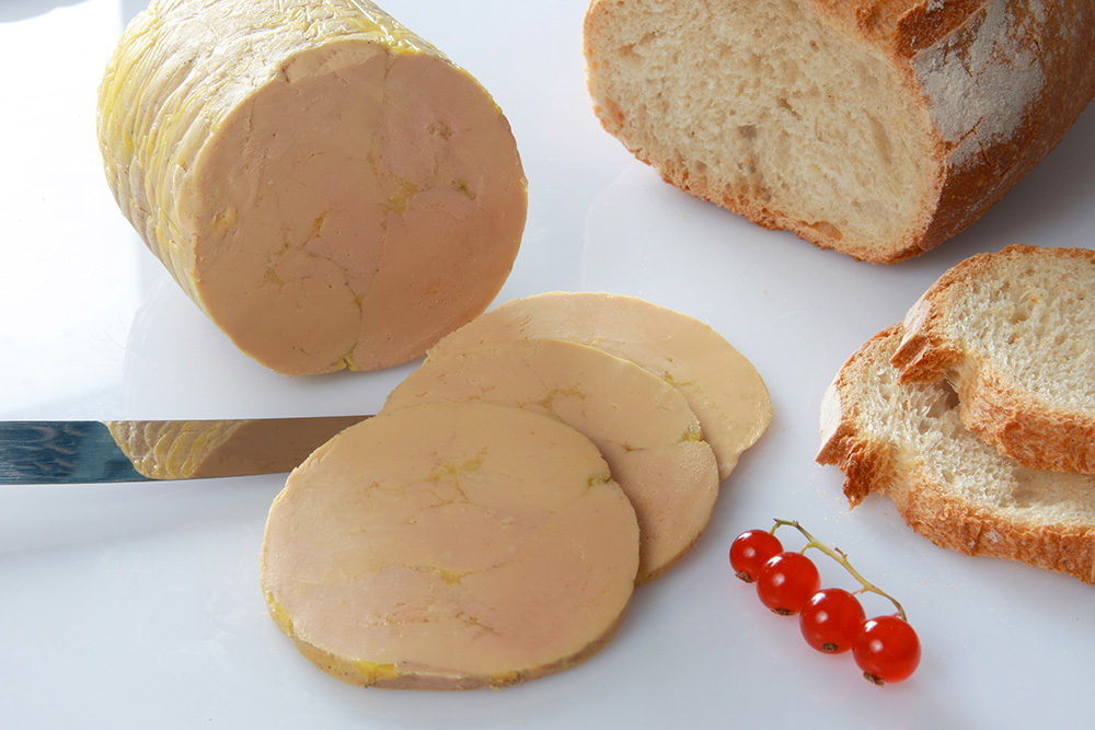 Foie gras de canard entier façon torchon - Maison Petricorena